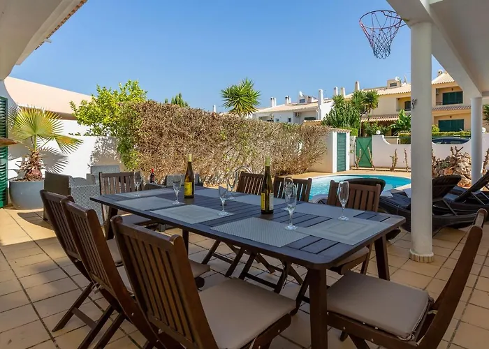 Sunny 2bdr House W/ Private Pool By Lovelystay Albufeira