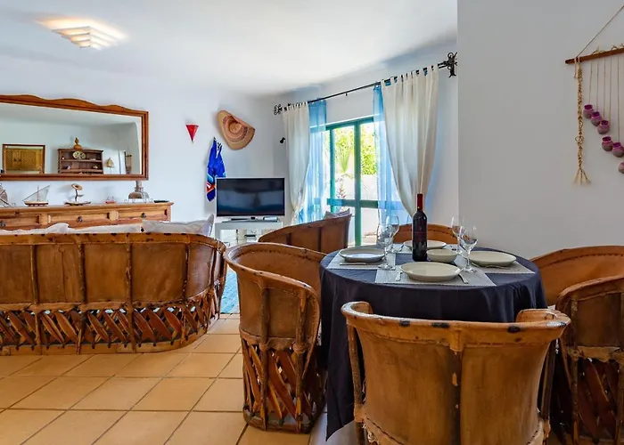 Appartement Sunny 2bdr House W/ Private Pool By Lovelystay Albufeira