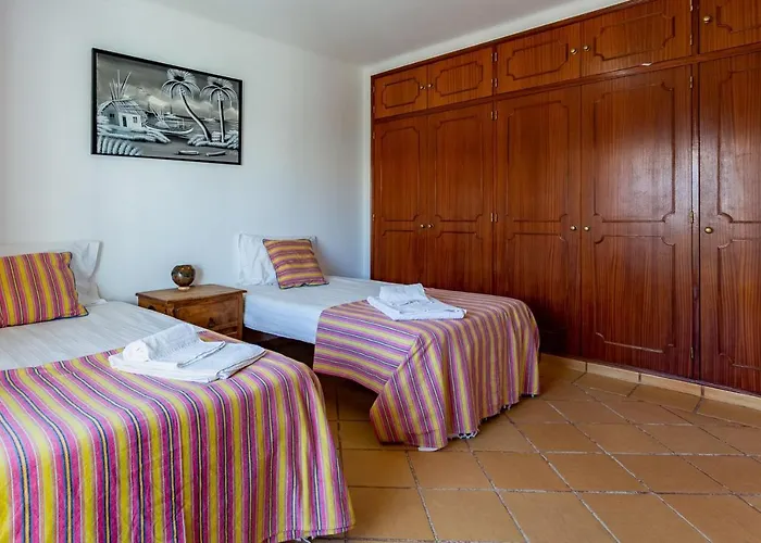 Sunny 2bdr House W/ Private Pool By Lovelystay Appartement Albufeira